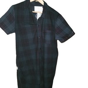 Reign Storm from pac sun Long Sleeve Button Down 100% cotton short sleeve plaid